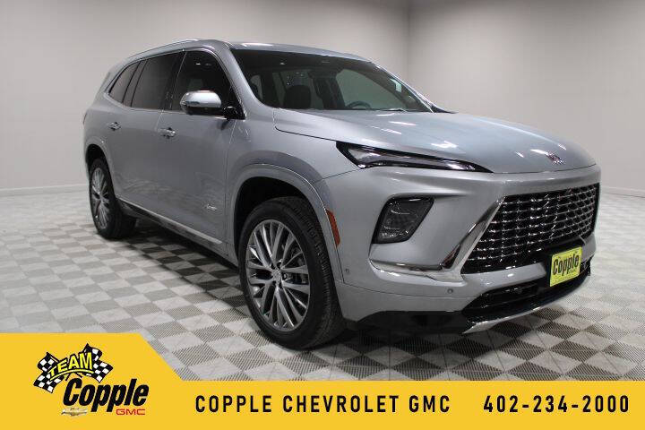 2025 Buick Enclave Avenir's photo