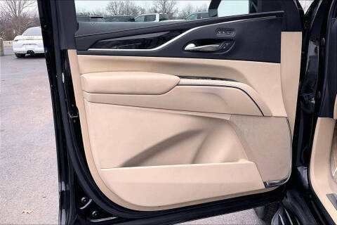 2022 Cadillac Escalade Premium Luxury