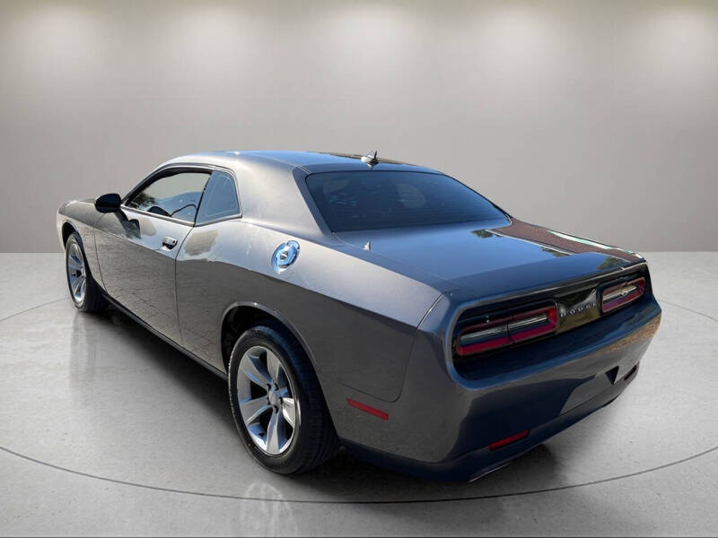 2016 Dodge Challenger SXT