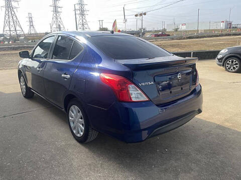 2018 Nissan Versa