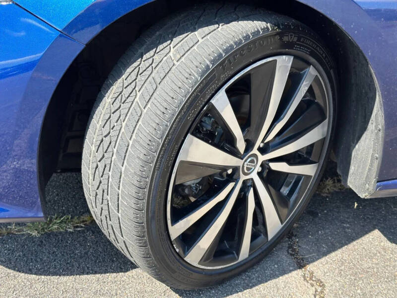 2021 Nissan Altima 2.5 SR