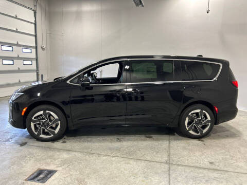 2027 Chrysler Pacifica Limited