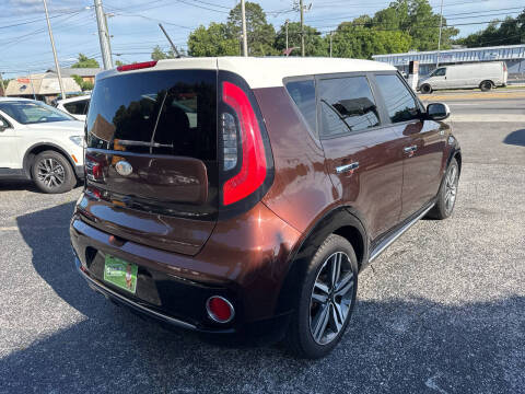 2017 Kia Soul +