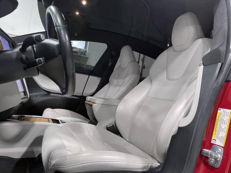 2020 Tesla Model S Performance