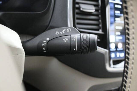 2025 Volvo XC90 B5 Plus Bright Theme