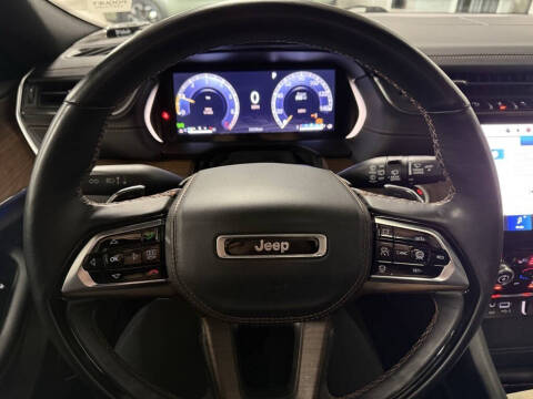 2022 Jeep Grand Cherokee Summit