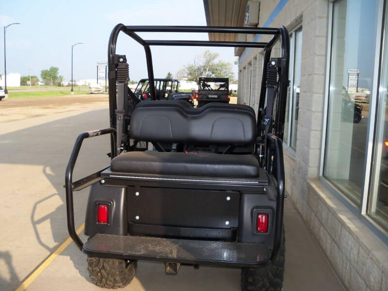 2023 TRACKER OFF ROAD EV IS