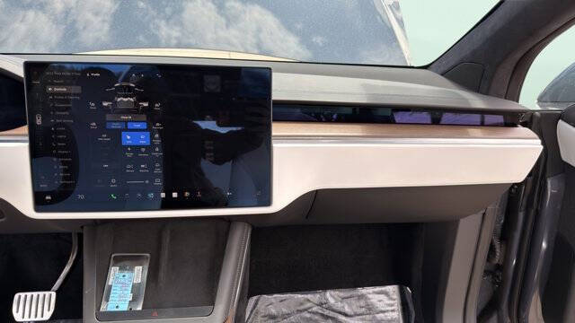 2023 Tesla Model X Standard Range