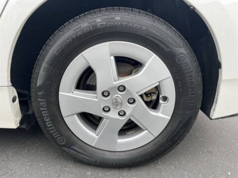 2011 Toyota Prius Three