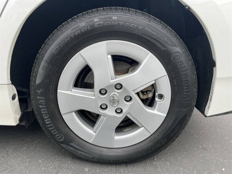 2011 Toyota Prius Three