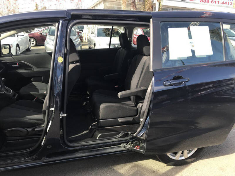 2014 Mazda MAZDA5 Sport