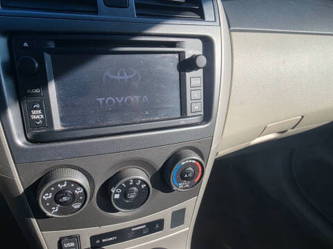 2013 Toyota Corolla LE