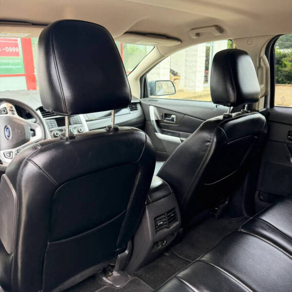 2011 Ford Edge SE