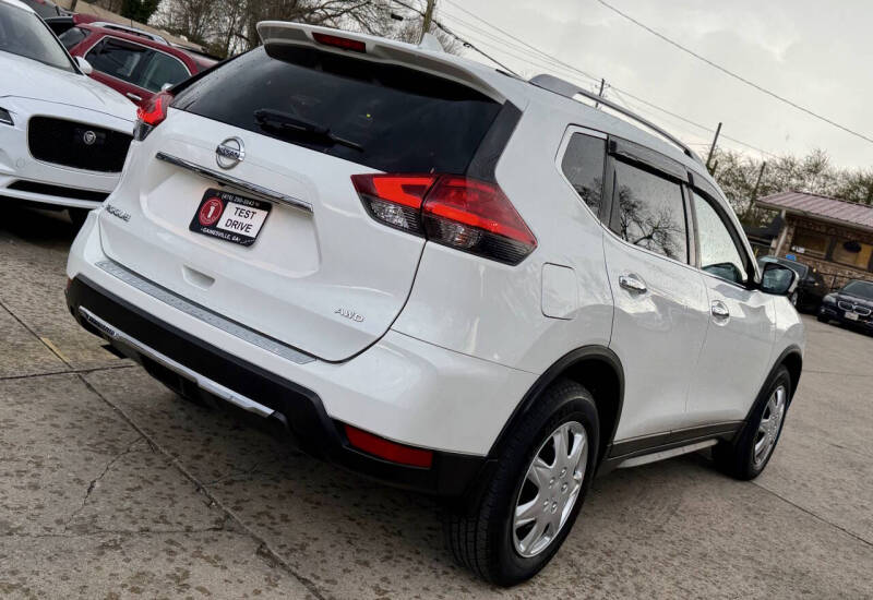 2017 Nissan Rogue S