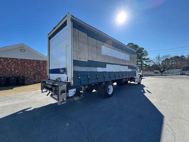 2020 Freightliner M2 106