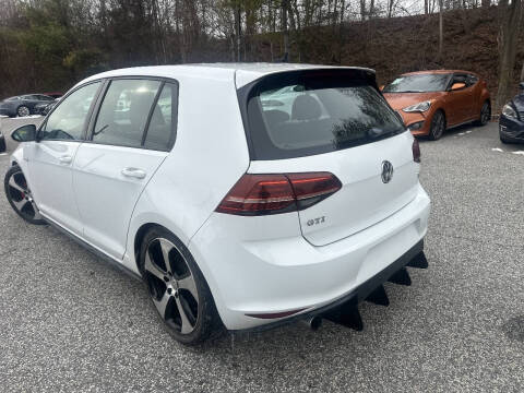 2016 Volkswagen Golf GTI SE