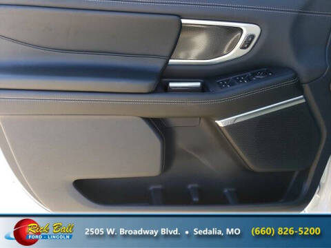 2025 Ford Expedition Platinum