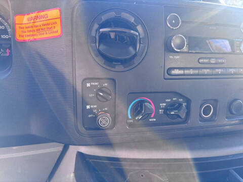 2015 Ford E-Series E-450 SD