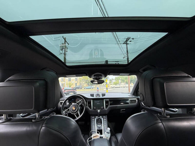 2018 Porsche Macan S