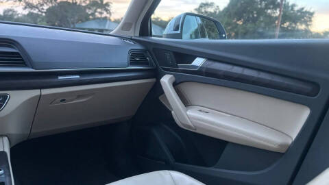 2019 Audi Q5 quattro Premium Plus 45 TFSI