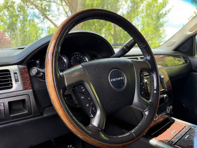 2007 GMC Yukon XL Denali