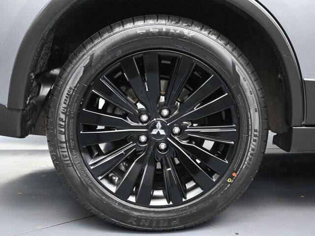 2020 Mitsubishi Outlander SE