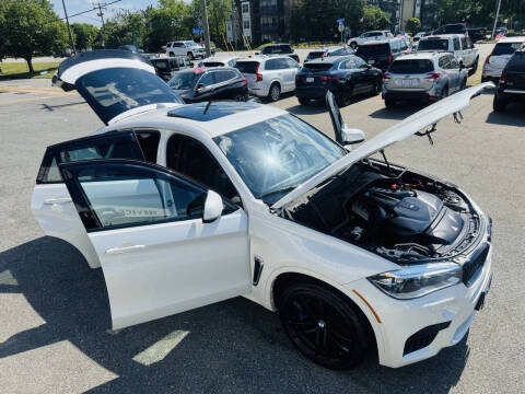 2015 BMW X6 M