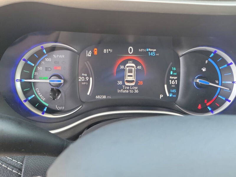 2024 Chrysler Pacifica Plug-In Hybrid Select