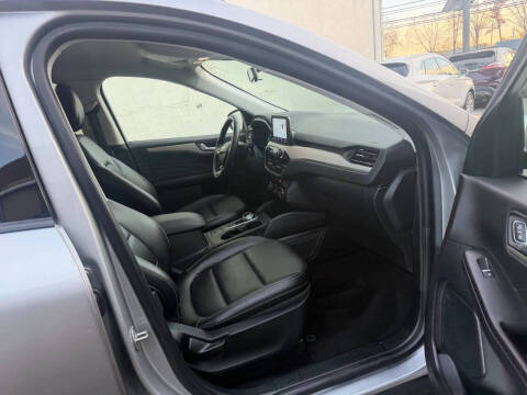 2021 Ford Escape Hybrid SEL