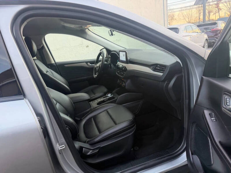 2021 Ford Escape Hybrid SEL