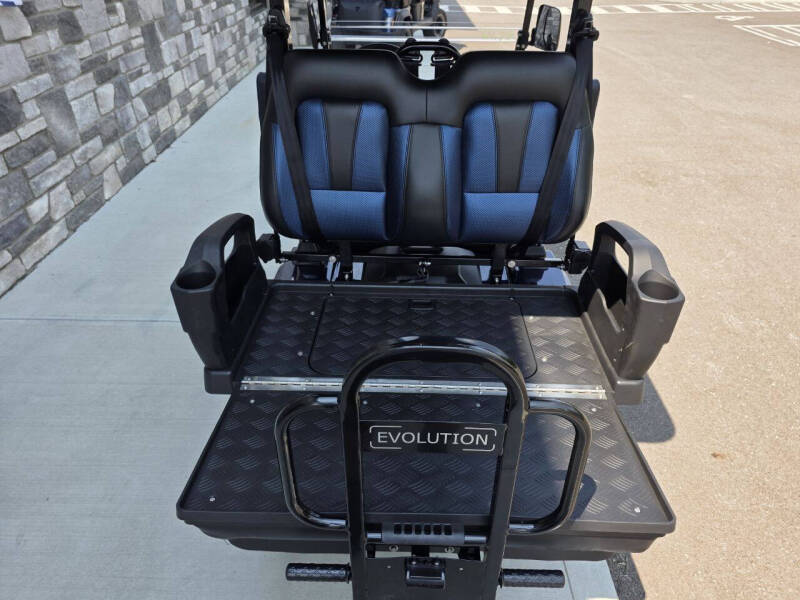 2025 Evolution Ranger 2+2