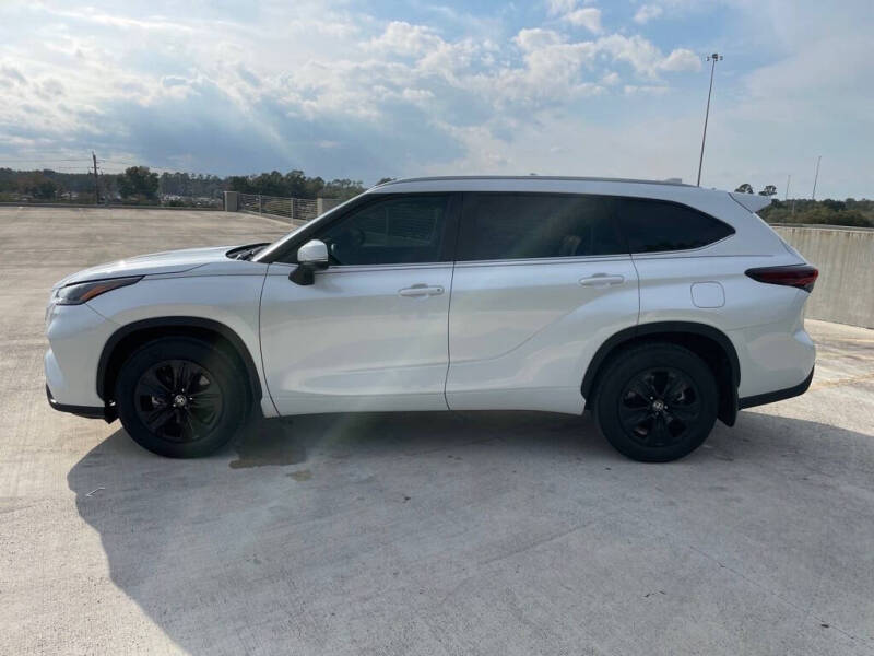 2024 Toyota Highlander XLE