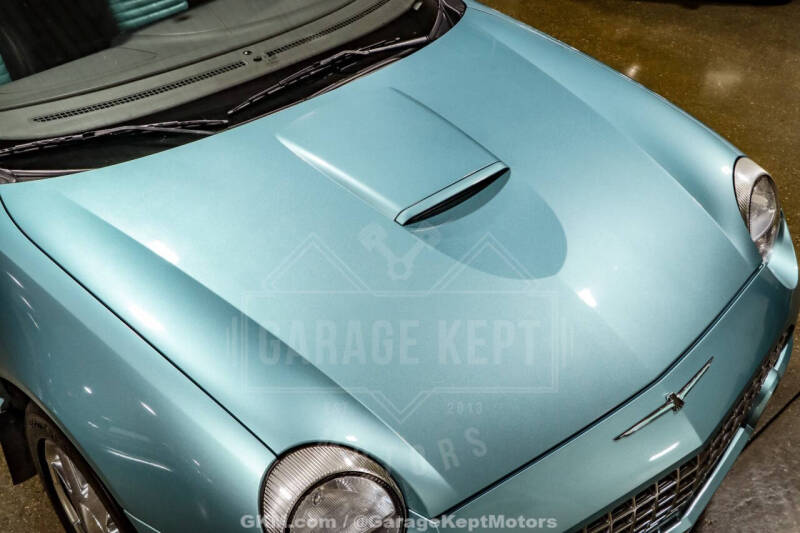 2002 Ford Thunderbird Deluxe