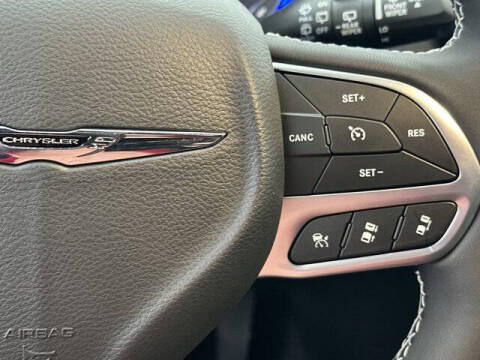 2026 Chrysler Voyager LX