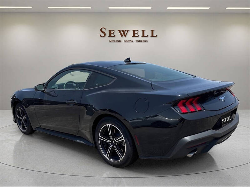 2025 Ford Mustang EcoBoost