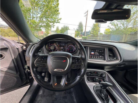 2021 Dodge Challenger SXT