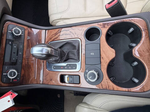 2012 Volkswagen Touareg TDI Sport