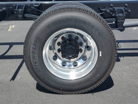 2025 Ford F-750 Super Duty