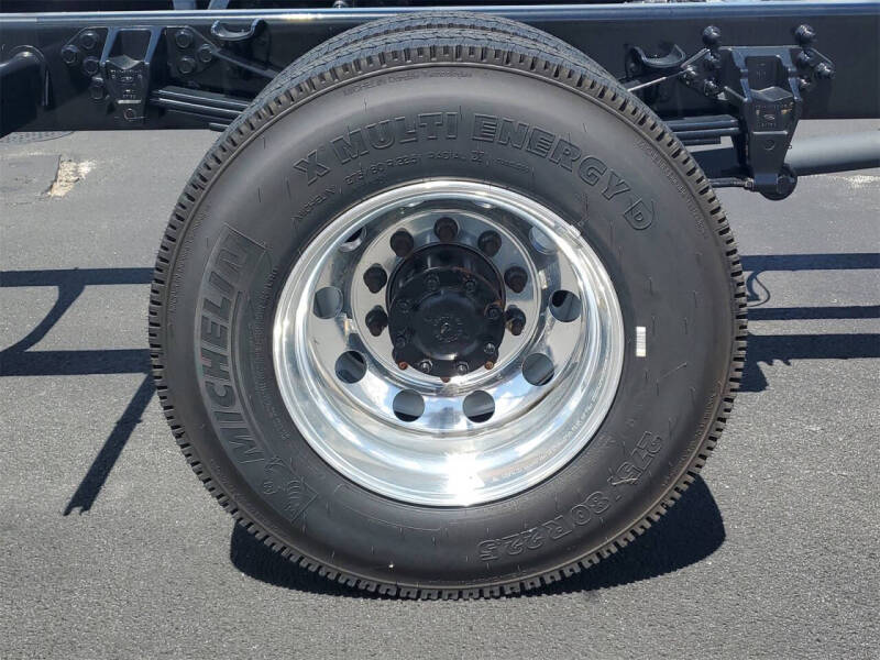 2025 Ford F-750 Super Duty