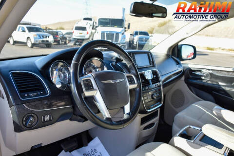 2012 Chrysler Town and Country Touring