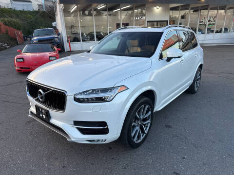 2018 Volvo XC90 T6 Momentum