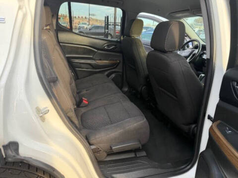 2017 GMC Acadia SLE-2