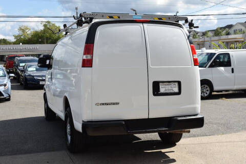 2017 Chevrolet Express 2500