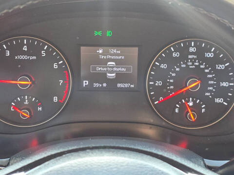 2017 Kia Cadenza Premium