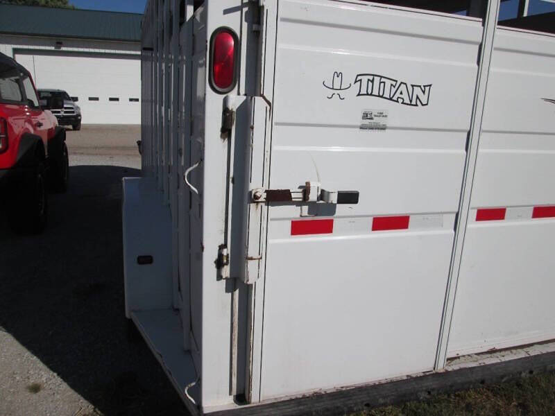 2001 Titan Trailer Standard