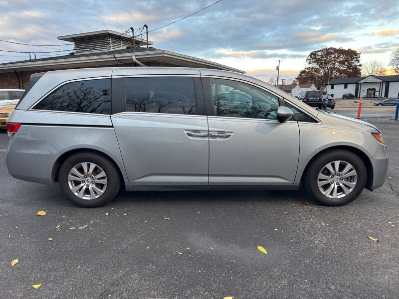 2016 Honda Odyssey SE photo 10