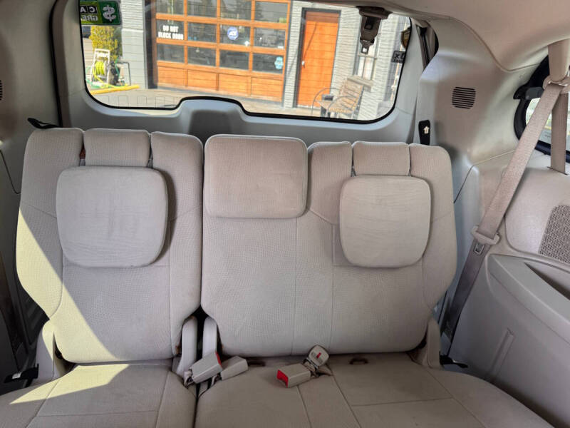 2011 Dodge Grand Caravan Crew