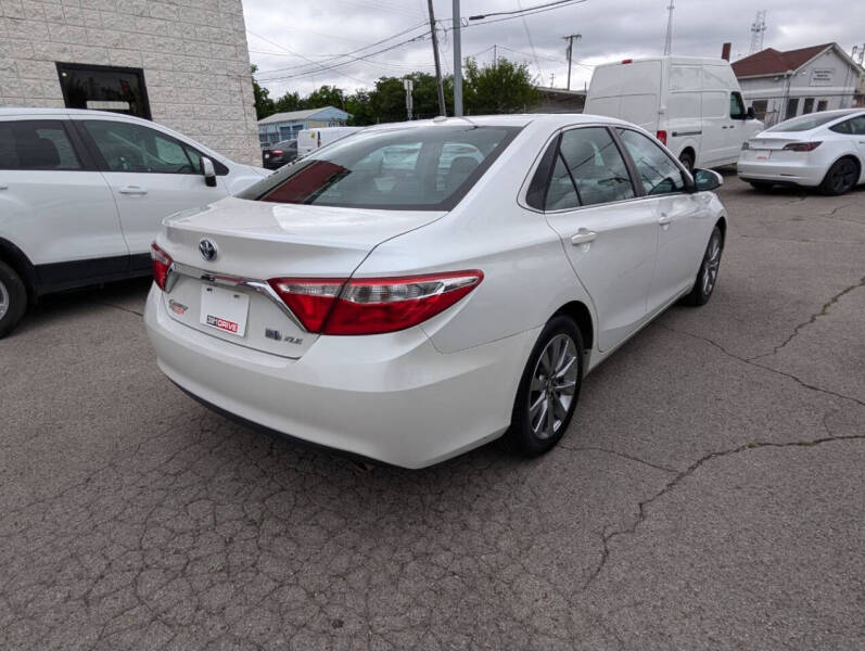2017 Toyota Camry Hybrid XLE