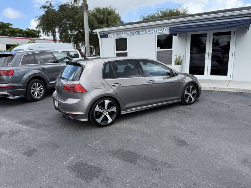 2016 Volkswagen Golf R 4Motion