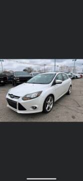 2014 Ford Focus for sale at R&R Car Company in Mount Clemens MI